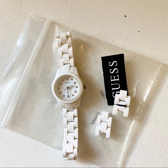 Guess watch- white
